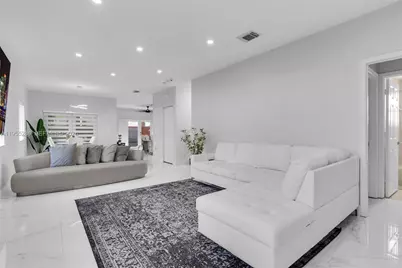 3176 NE 4 Street, Homestead, FL 33033 - Photo 13