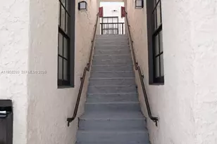 1068 NW 5th St, Miami, FL 33128 - Photo 13