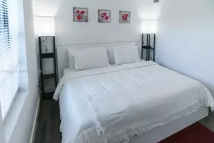 1068 NW 5th St, Miami, FL 33128 - Photo 23