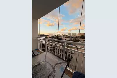 400 Kings Point Dr #625, Sunny Isles Beach, FL 33160 - Photo 7