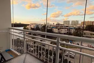 400 Kings Point Dr, Sunny Isles Beach, FL 33160 - Photo 7