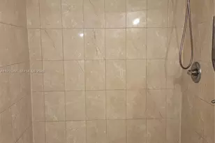 17901 NW 68th Ave, Hialeah, FL 33015 - Photo 17