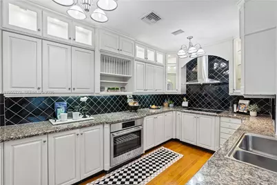 4705 Alhambra Cir, Coral Gables, FL 33146 - Photo 17