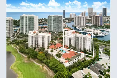 19900 E Country Club Dr #702, Aventura, FL 33180 - Photo 21