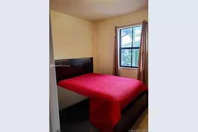 3353 W 91st Ter, Hialeah, FL 33018 - Photo 5