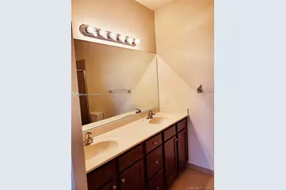 3353 W 91st Ter, Hialeah, FL 33018 - Photo 9