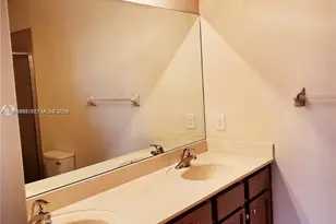 3353 W 91st Terrace, Hialeah, FL 33018 - Photo 9