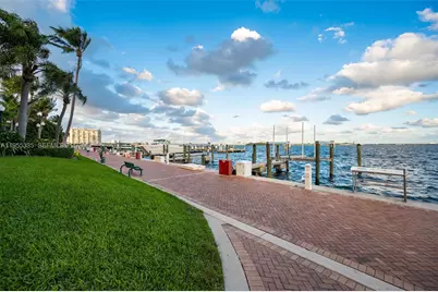 1000 Quayside Ter #1107, Miami, FL 33138 - Photo 51