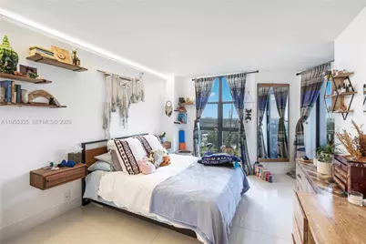 1000 Quayside Ter #1107, Miami, FL 33138 - Photo 11