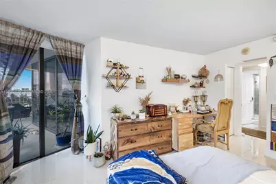 1000 Quayside Ter #1107, Miami, FL 33138 - Photo 13