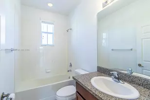 14665 SW 9th St, Pembroke Pines, FL 33027 - Photo 17