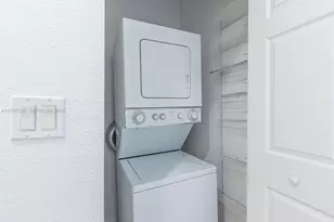 14665 SW 9th St, Pembroke Pines, FL 33027 - Photo 31