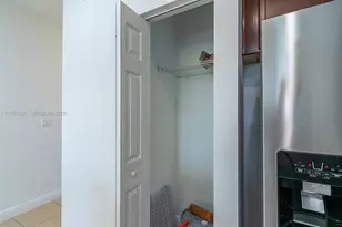 14665 SW 9th St, Pembroke Pines, FL 33027 - Photo 13