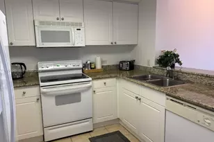 19501 W Country Club Dr, Aventura, FL 33180 - Photo 5