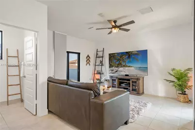 4809 NW 83rd Pkwy, Doral, FL 33166 - Photo 35