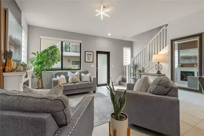 4809 NW 83rd Pkwy, Doral, FL 33166 - Photo 9