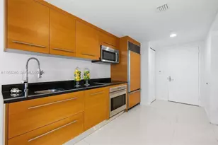 495 Brickell Ave, Miami, FL 33131 - Photo 21