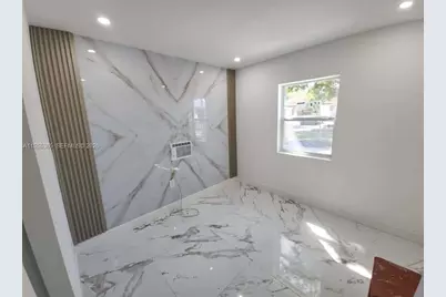 12101 SW 215th St, Miami, FL 33177 - Photo 11