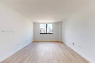 540 Brickell Key Dr, Miami, FL 33131 - Photo 15