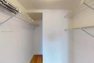 540 Brickell Key Dr, Miami, FL 33131 - Photo 17