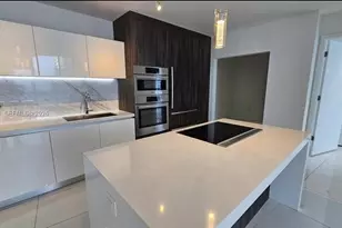 851 NE 1st Ave, Miami, FL 33132 - Photo 11