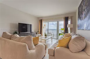 300 Bayview Dr, Sunny Isles Beach, FL 33160 - Photo 5