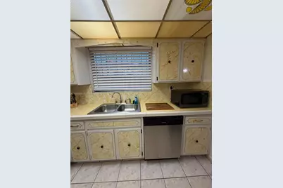 1712 SW 13th St, Miami, FL 33145 - Photo 23