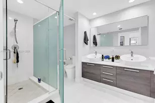 2950 NE 188th St, Aventura, FL 33180 - Photo 33