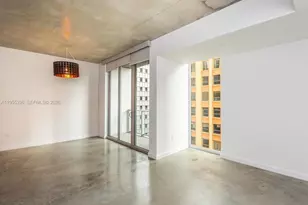 151 SE 1st St, Miami, FL 33131 - Photo 9