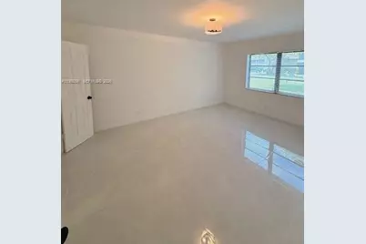 3101 Oakland Shores Dr #H102, Oakland Park, FL 33309 - Photo 11