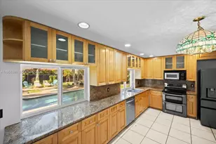 2560 Bass Way, Cooper City, FL 33026 - Photo 13