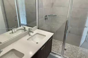 4657 NW 83rd Pkwy, Doral, FL 33166 - Photo 11