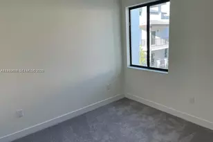 4657 NW 83rd Pkwy, Doral, FL 33166 - Photo 13