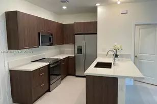 4657 NW 83rd Pkwy, Doral, FL 33166 - Photo 5