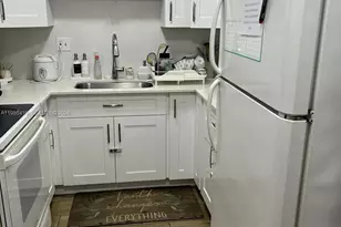 1560 W 46th St, Hialeah, FL 33012 - Photo 11