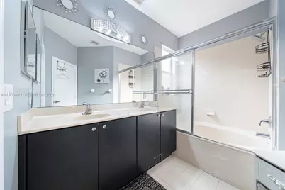 1097 NE 40th Rd, Homestead, FL 33033 - Photo 13