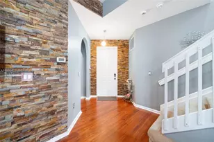 1097 NE 40th Rd, Homestead, FL 33033 - Photo 3