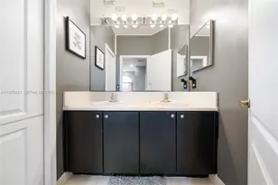 1097 NE 40th Rd, Homestead, FL 33033 - Photo 19