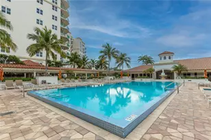 20000 E Country Club Dr, Aventura, FL 33180 - Photo 25
