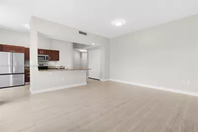 20000 E Country Club Dr #402, Aventura, FL 33180 - Photo 7