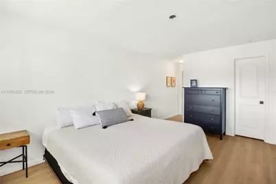 2200 Diana Dr #205, Hallandale Beach, FL 33009 - Photo 23