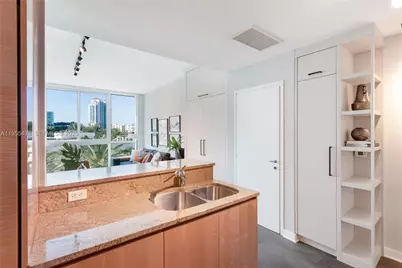 50 S Pointe Dr #609, Miami Beach, FL 33139 - Photo 7