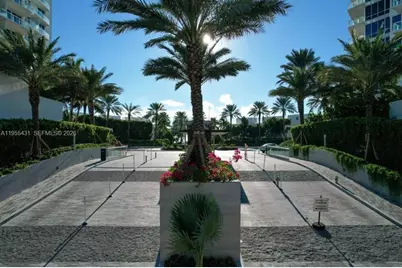 50 S Pointe Dr #609, Miami Beach, FL 33139 - Photo 29