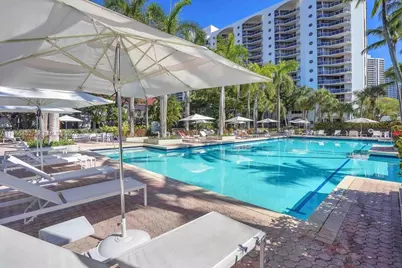 3610 Yacht Club Dr #1001, Aventura, FL 33180 - Photo 31