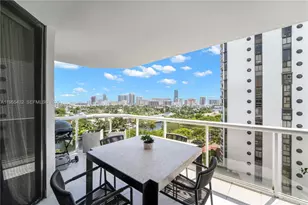 3610 Yacht Club Dr, Aventura, FL 33180 - Photo 31