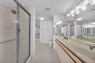 3610 Yacht Club Dr, Aventura, FL 33180 - Photo 21