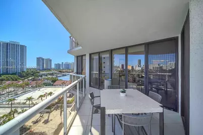 3610 Yacht Club Dr #1001, Aventura, FL 33180 - Photo 33