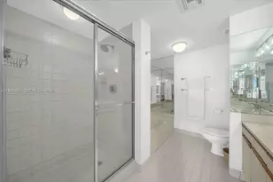 3610 Yacht Club Dr, Aventura, FL 33180 - Photo 21