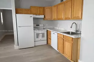 1360 Collins Ave, Miami Beach, FL 33139 - Photo 5