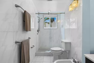 311 N Surf Rd, Hollywood, FL 33019 - Photo 31